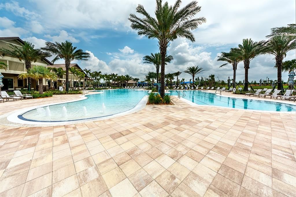 На продажу: $865,000 (3 спален, 3 ванн, 2488 Квадратных фут)