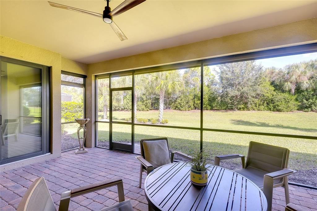 На продажу: $865,000 (3 спален, 3 ванн, 2488 Квадратных фут)