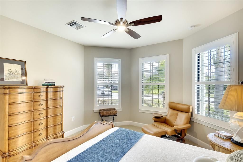 На продажу: $865,000 (3 спален, 3 ванн, 2488 Квадратных фут)