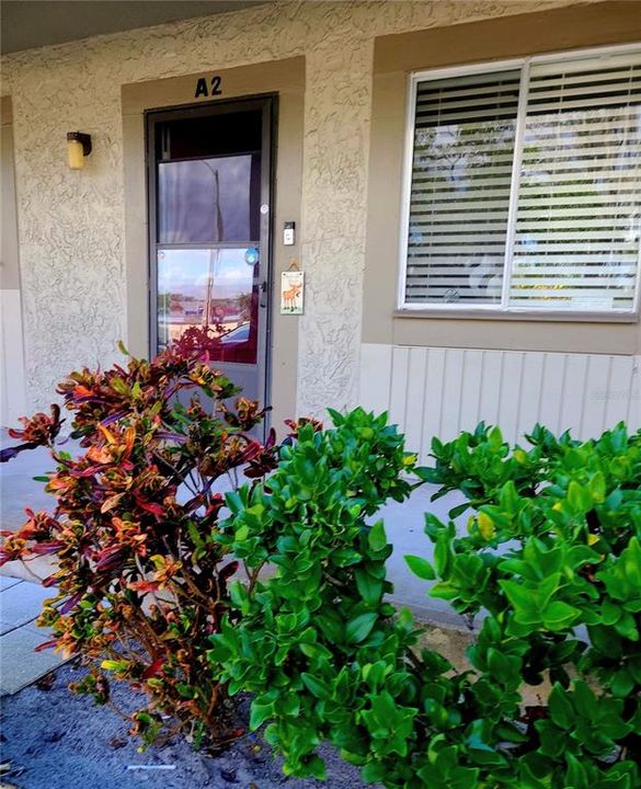 For Sale: $119,999 (1 beds, 1 baths, 678 Square Feet)