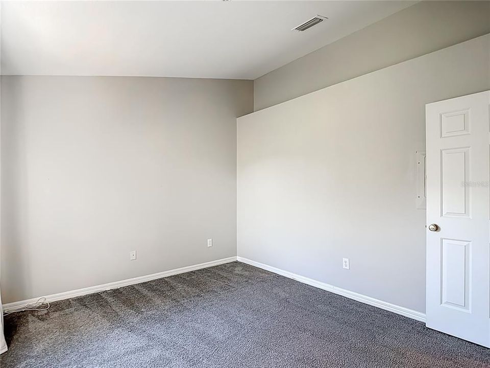 For Sale: $249,900 (2 beds, 1 baths, 1134 Square Feet)