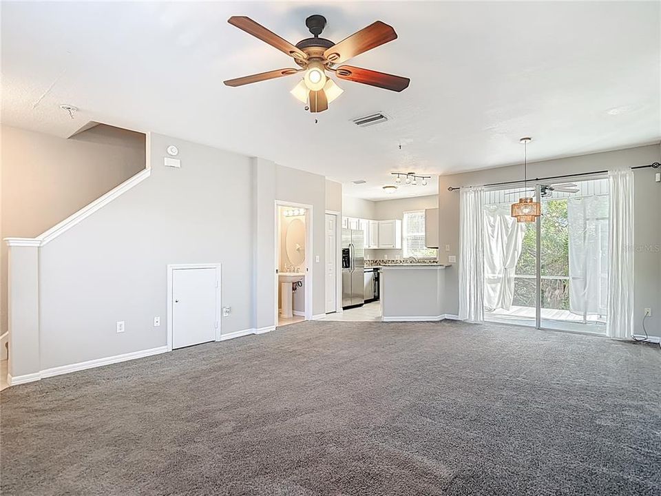 For Sale: $249,900 (2 beds, 1 baths, 1134 Square Feet)