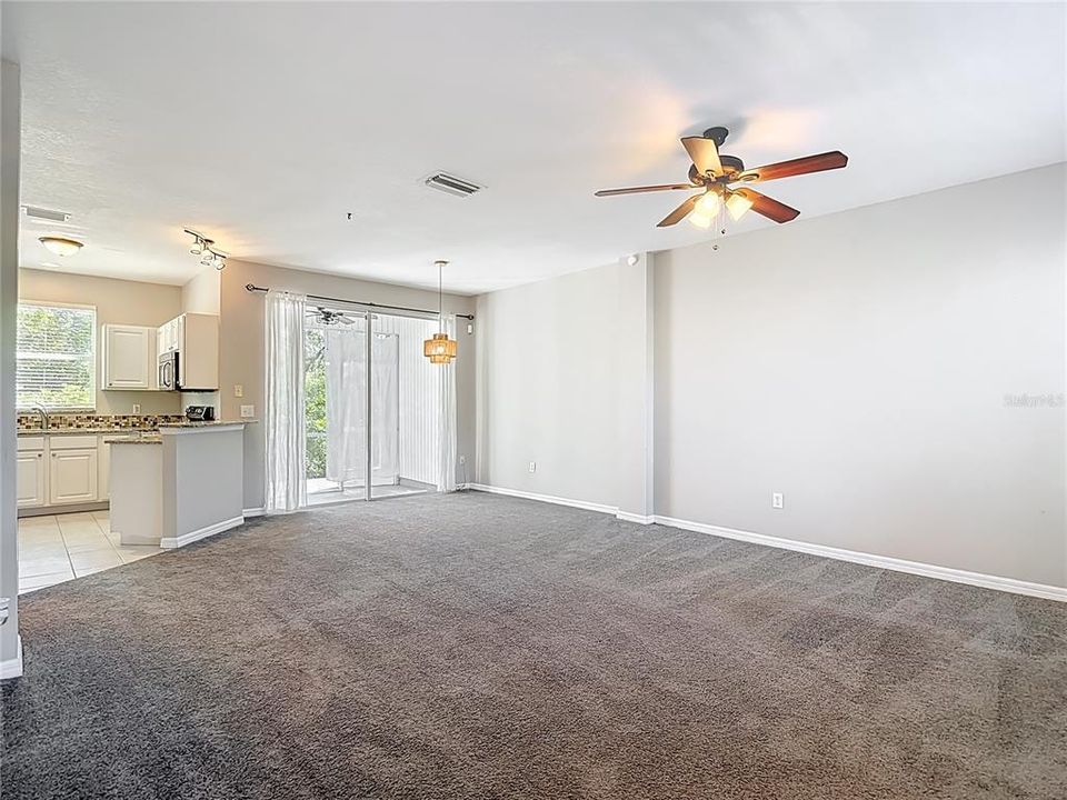 For Sale: $249,900 (2 beds, 1 baths, 1134 Square Feet)