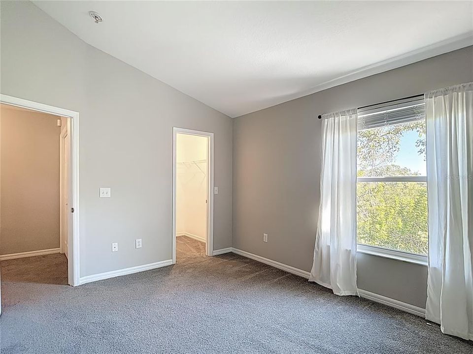 For Sale: $249,900 (2 beds, 1 baths, 1134 Square Feet)