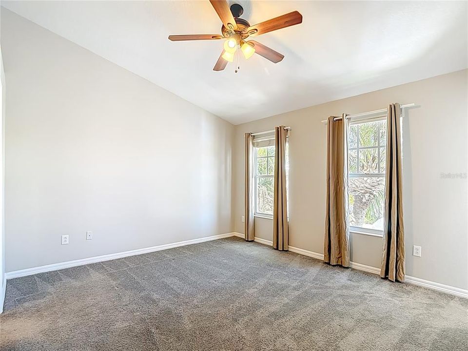 For Sale: $249,900 (2 beds, 1 baths, 1134 Square Feet)