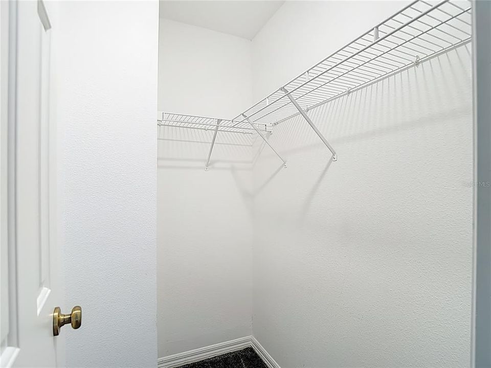 For Sale: $249,900 (2 beds, 1 baths, 1134 Square Feet)