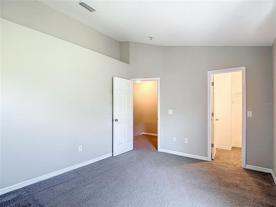For Sale: $249,900 (2 beds, 1 baths, 1134 Square Feet)