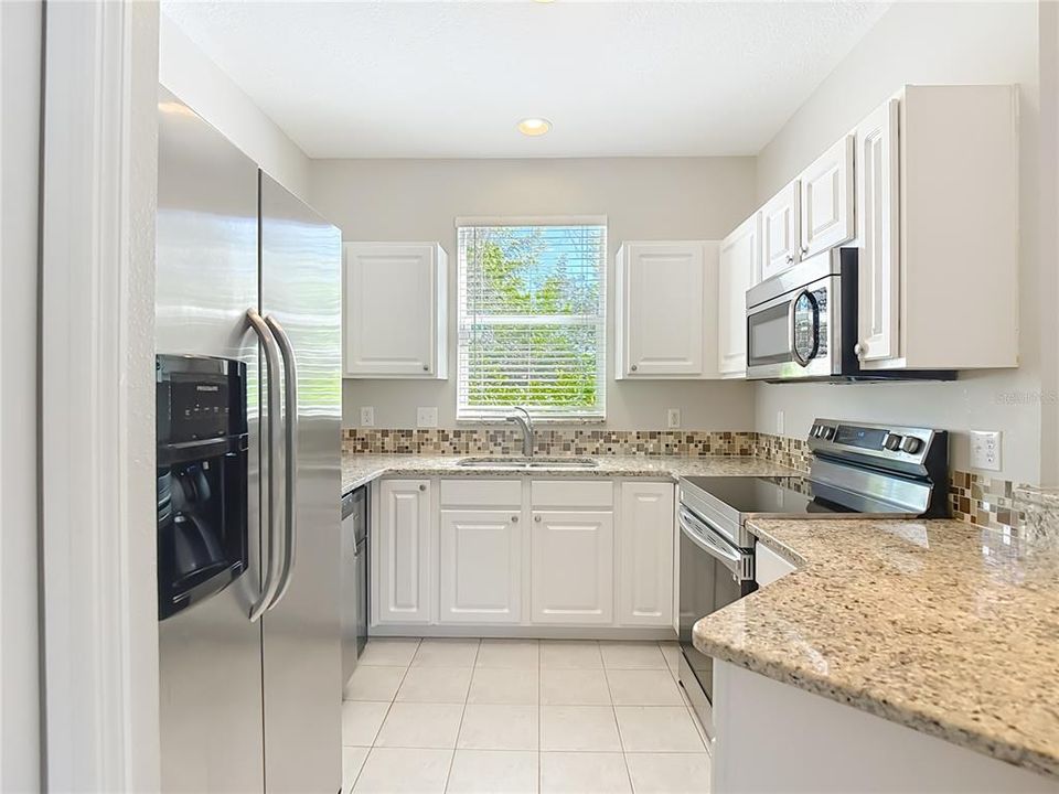 For Sale: $249,900 (2 beds, 1 baths, 1134 Square Feet)