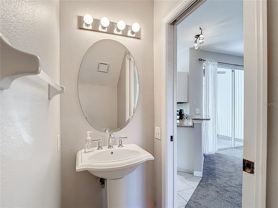 For Sale: $249,900 (2 beds, 1 baths, 1134 Square Feet)