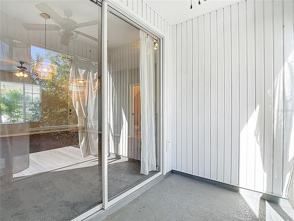 For Sale: $249,900 (2 beds, 1 baths, 1134 Square Feet)