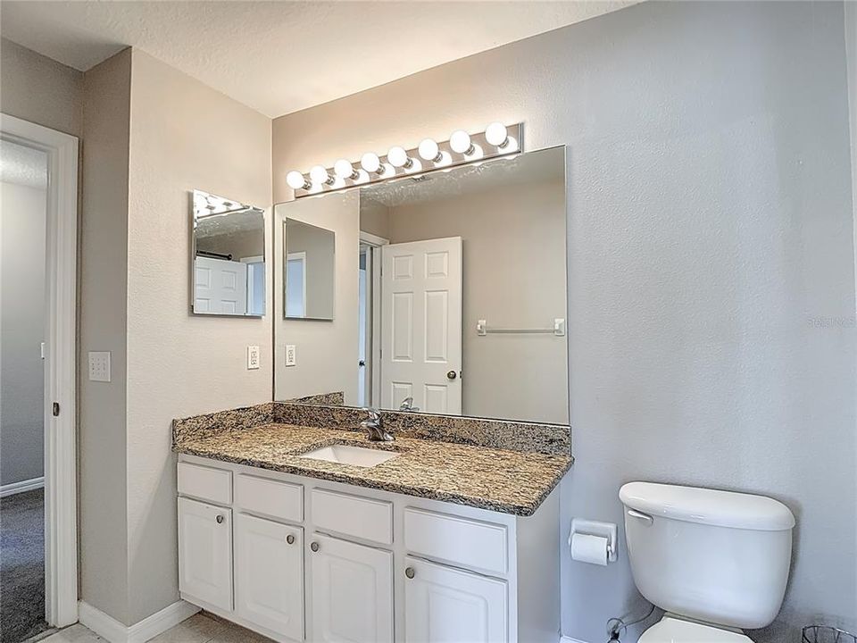 For Sale: $249,900 (2 beds, 1 baths, 1134 Square Feet)