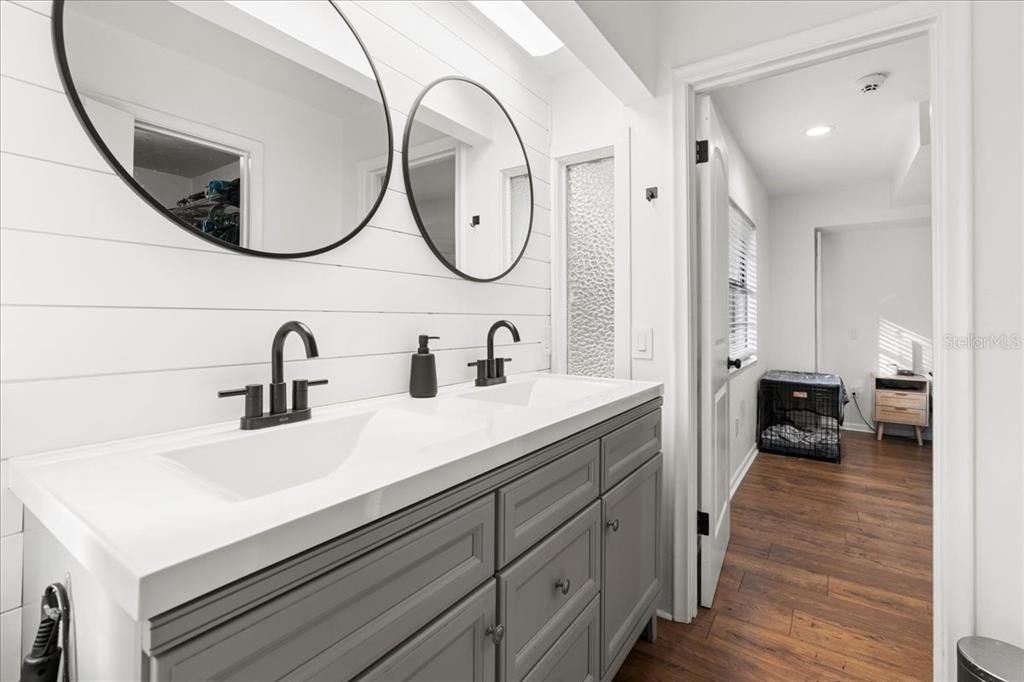 待售: $379,500 (3 贝兹, 2 浴室, 1569 平方英尺)