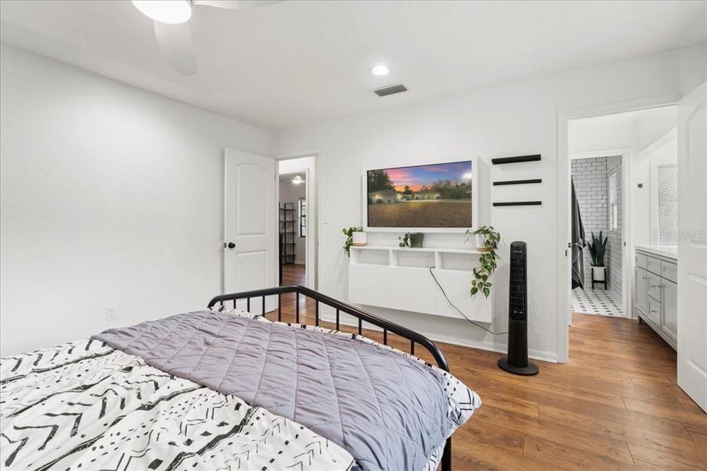 待售: $379,500 (3 贝兹, 2 浴室, 1569 平方英尺)