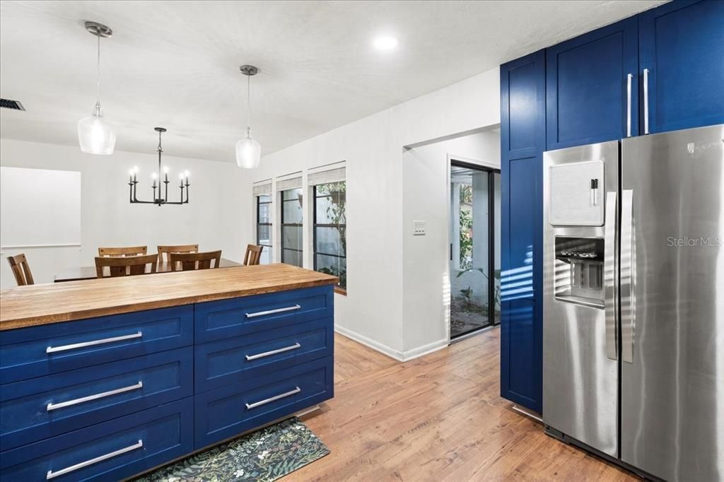 待售: $379,500 (3 贝兹, 2 浴室, 1569 平方英尺)