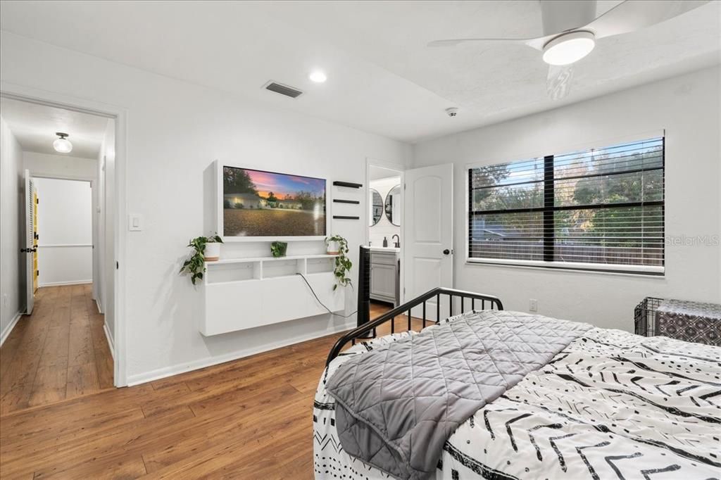 待售: $379,500 (3 贝兹, 2 浴室, 1569 平方英尺)