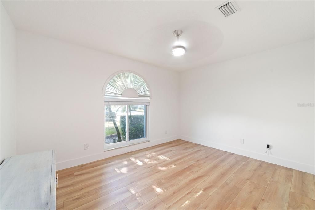 出租: $2,900 (3 贝兹, 2 浴室, 1530 平方英尺)