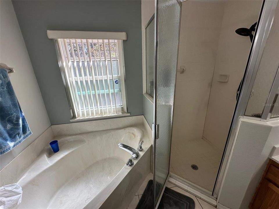 En Venta: $349,900 (3 camas, 2 baños, 2354 Pies cuadrados)