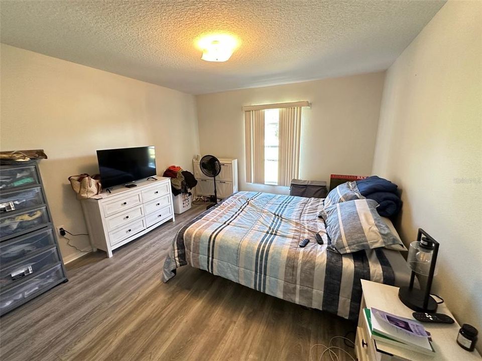 En Venta: $349,900 (3 camas, 2 baños, 2354 Pies cuadrados)