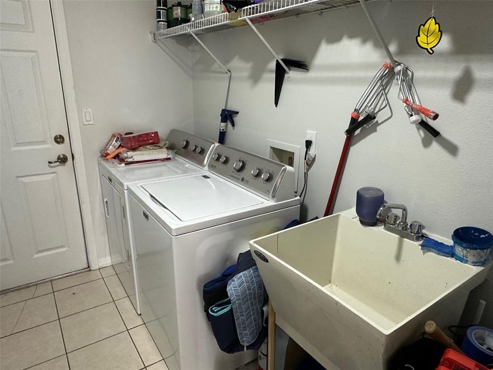 En Venta: $349,900 (3 camas, 2 baños, 2354 Pies cuadrados)