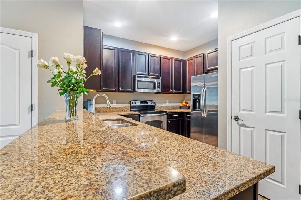 待售: $325,000 (3 贝兹, 2 浴室, 1512 平方英尺)