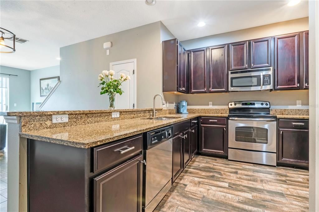 待售: $325,000 (3 贝兹, 2 浴室, 1512 平方英尺)