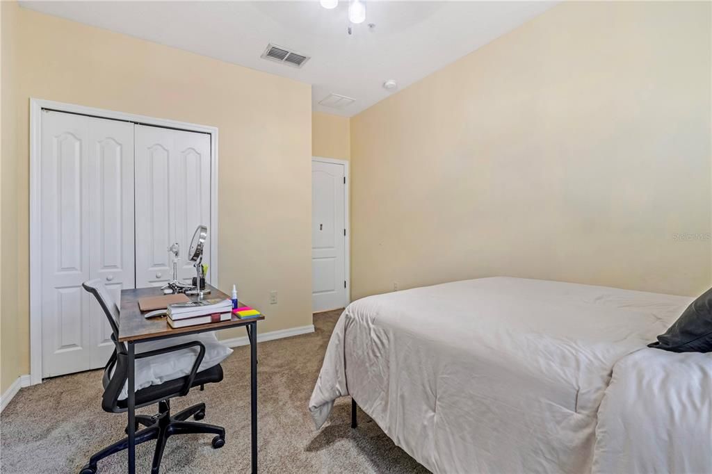 待售: $325,000 (3 贝兹, 2 浴室, 1512 平方英尺)