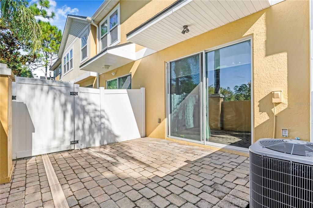 待售: $325,000 (3 贝兹, 2 浴室, 1512 平方英尺)