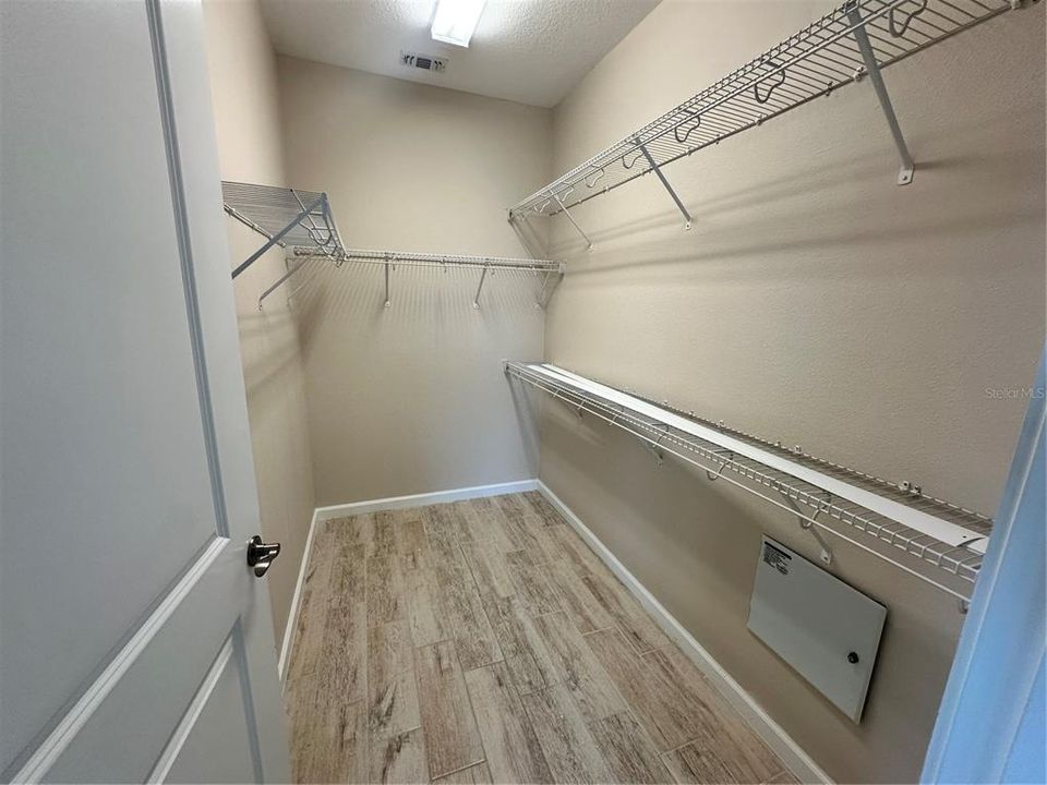 出租: $2,550 (2 贝兹, 2 浴室, 1578 平方英尺)