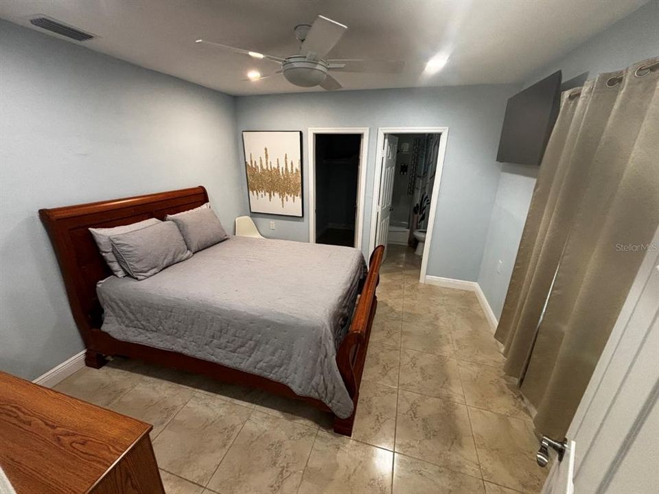 待售: $1,450,000 (4 贝兹, 3 浴室, 1648 平方英尺)