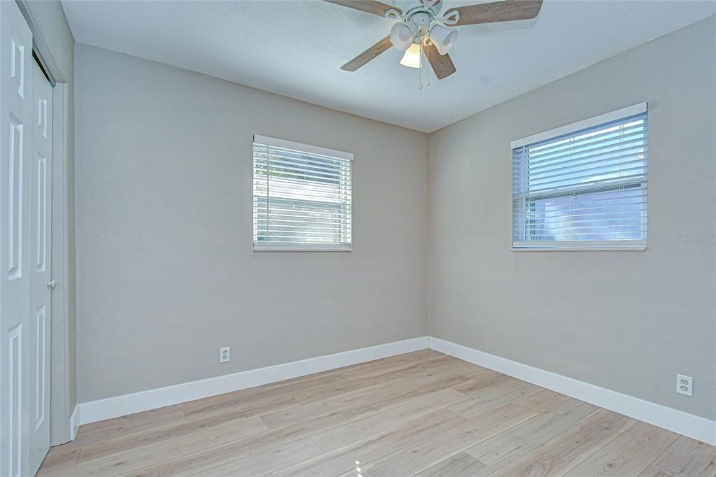 Activo con contrato: $405,000 (3 camas, 2 baños, 1114 Pies cuadrados)