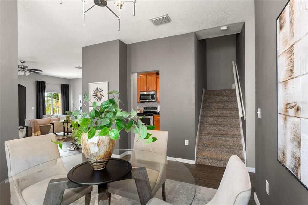 En Venta: $449,900 (3 camas, 2 baños, 1635 Pies cuadrados)