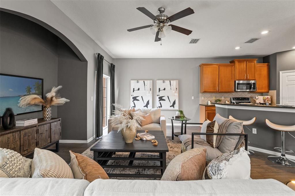 En Venta: $449,900 (3 camas, 2 baños, 1635 Pies cuadrados)