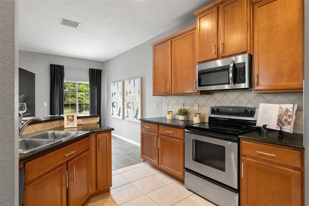 En Venta: $449,900 (3 camas, 2 baños, 1635 Pies cuadrados)