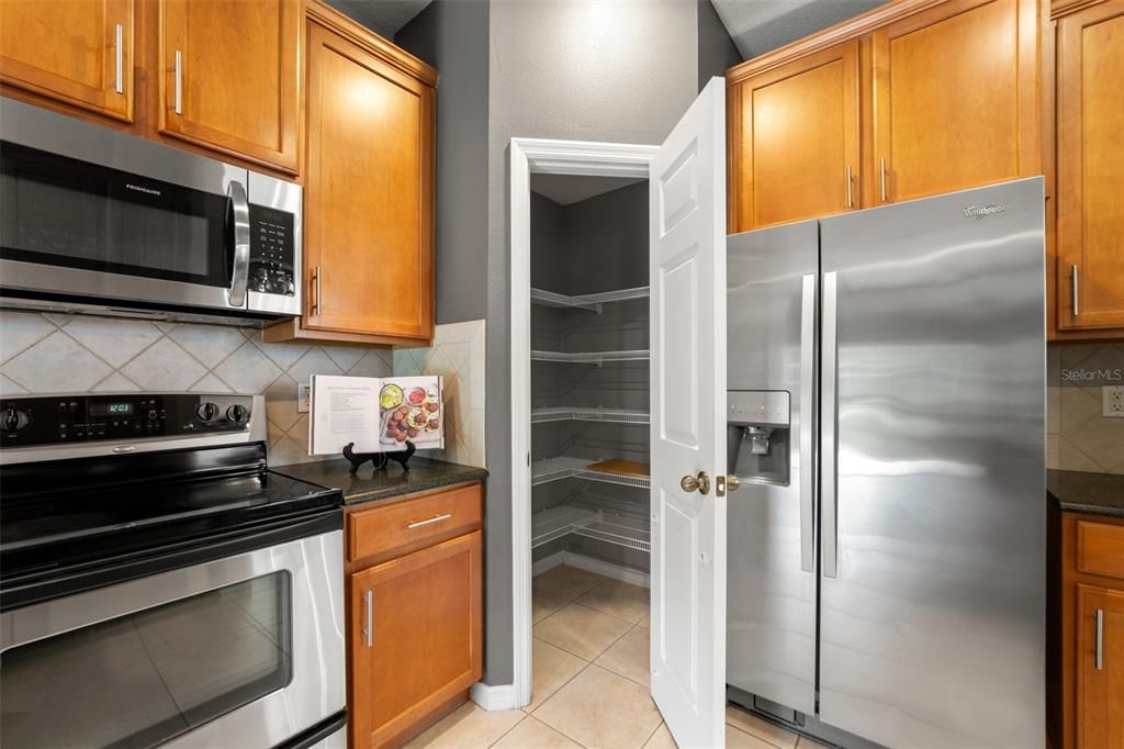 En Venta: $449,900 (3 camas, 2 baños, 1635 Pies cuadrados)