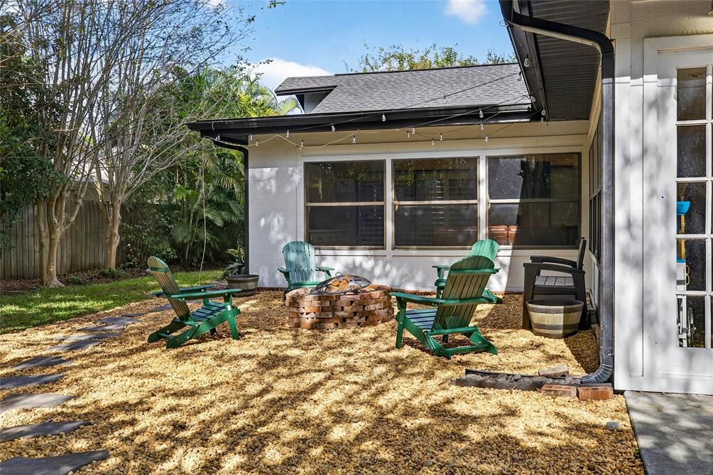 En Venta: $550,000 (5 camas, 2 baños, 2687 Pies cuadrados)