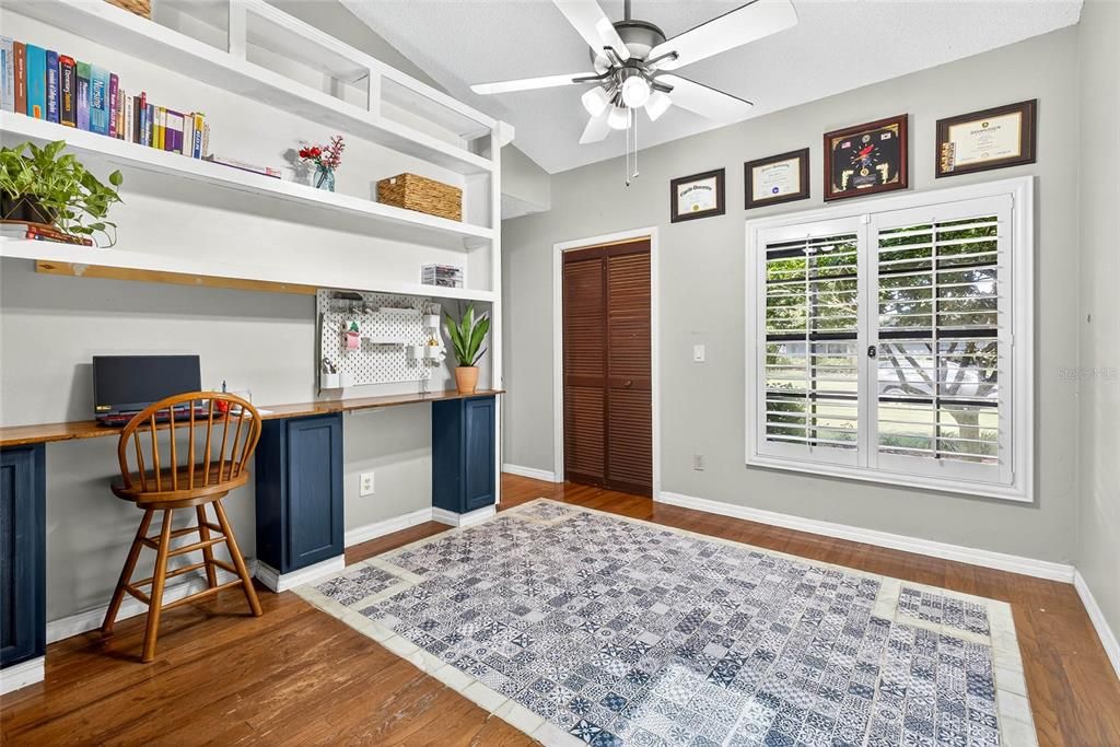 En Venta: $550,000 (5 camas, 2 baños, 2687 Pies cuadrados)