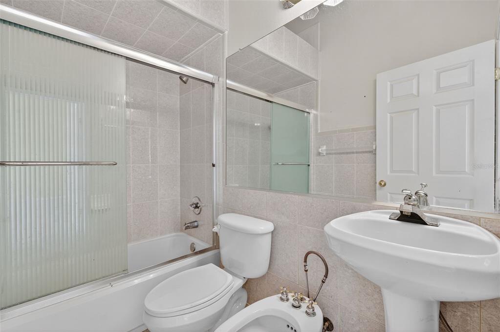 En Venta: $299,900 (3 camas, 2 baños, 1809 Pies cuadrados)