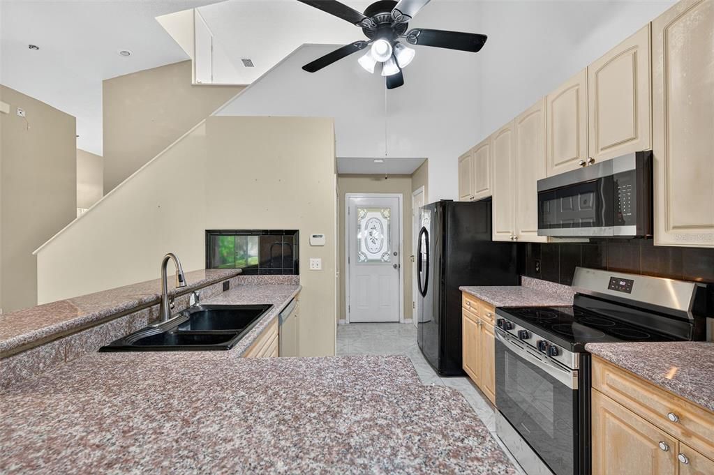 En Venta: $299,900 (3 camas, 2 baños, 1809 Pies cuadrados)