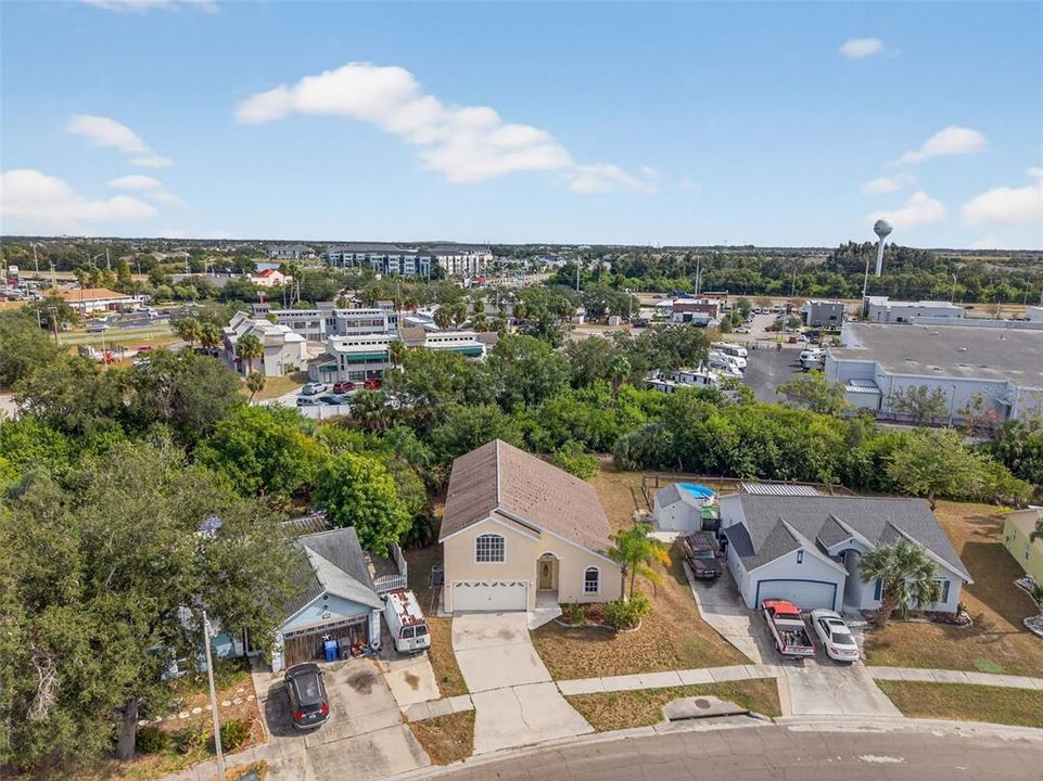 En Venta: $299,900 (3 camas, 2 baños, 1809 Pies cuadrados)