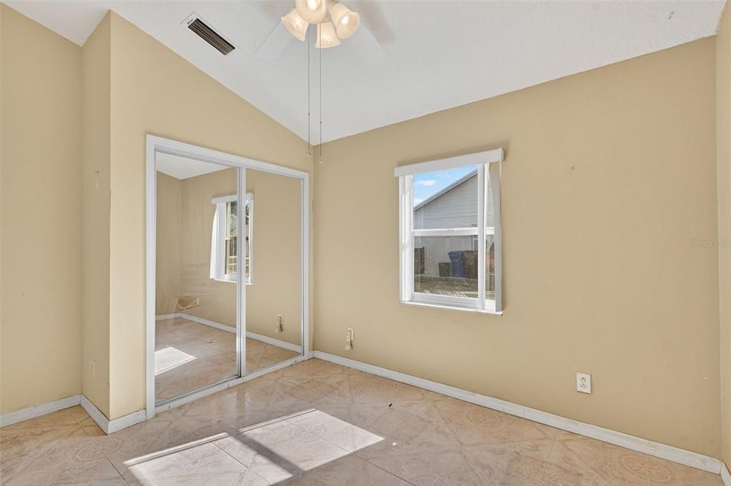 En Venta: $299,900 (3 camas, 2 baños, 1809 Pies cuadrados)