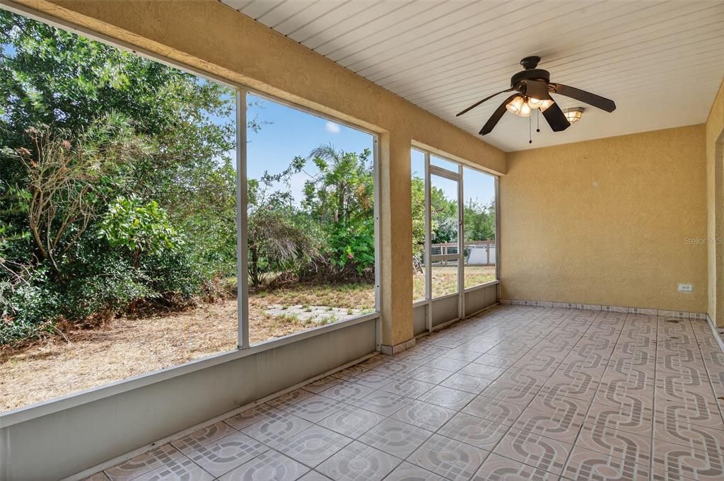 En Venta: $299,900 (3 camas, 2 baños, 1809 Pies cuadrados)