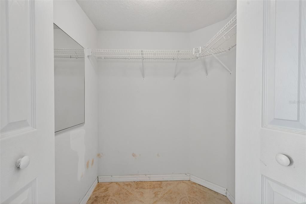 En Venta: $299,900 (3 camas, 2 baños, 1809 Pies cuadrados)