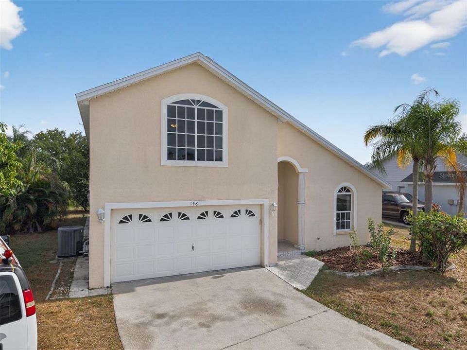 En Venta: $299,900 (3 camas, 2 baños, 1809 Pies cuadrados)