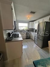 出租: $3,100 (3 贝兹, 2 浴室, 1112 平方英尺)