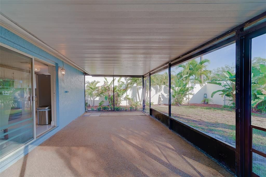 For Rent: $2,800 (3 beds, 2 baths, 1112 Square Feet)