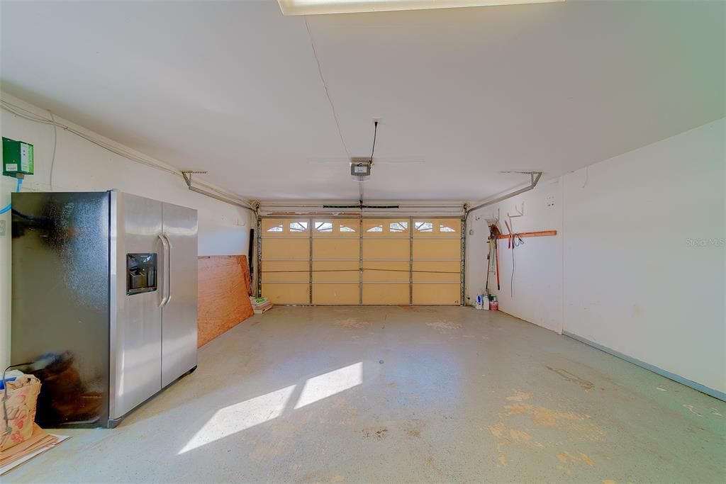 For Rent: $2,800 (3 beds, 2 baths, 1112 Square Feet)