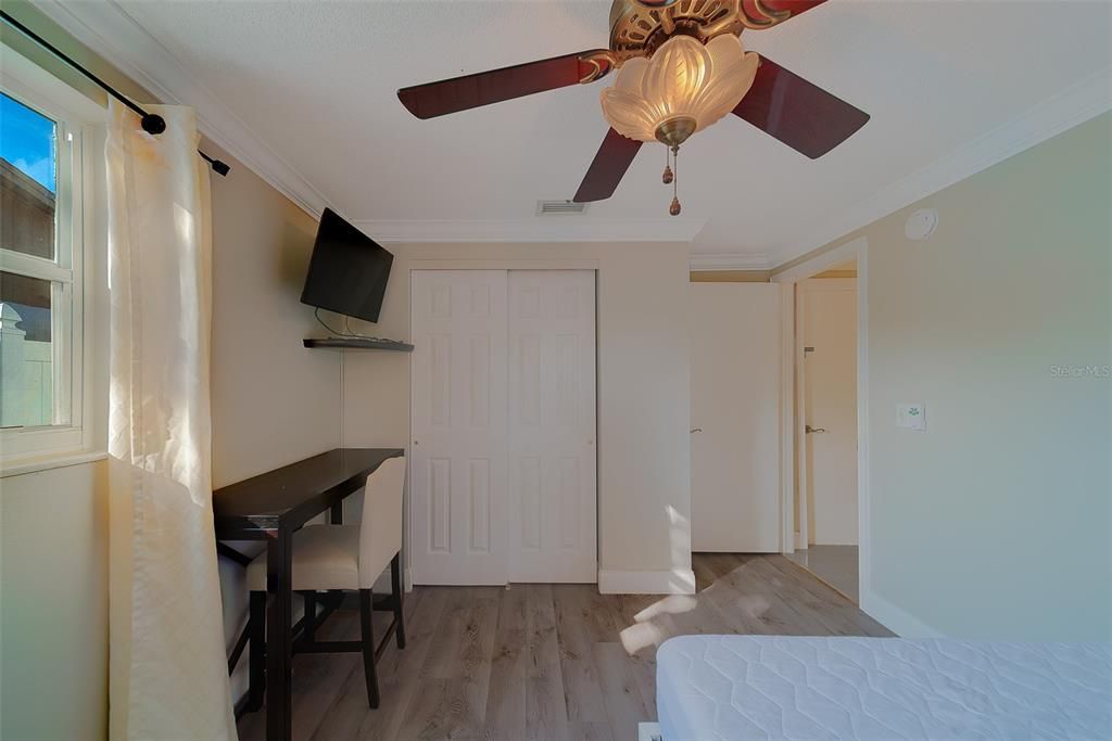 For Rent: $2,800 (3 beds, 2 baths, 1112 Square Feet)