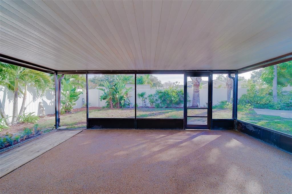 For Rent: $2,800 (3 beds, 2 baths, 1112 Square Feet)