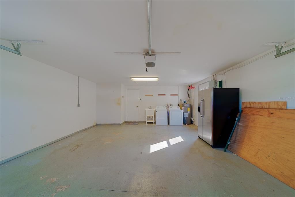 For Rent: $2,800 (3 beds, 2 baths, 1112 Square Feet)