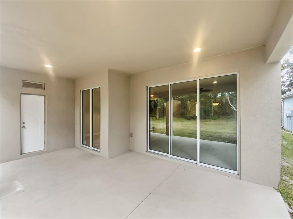 На продажу: $538,000 (5 спален, 3 ванн, 3886 Квадратных фут)